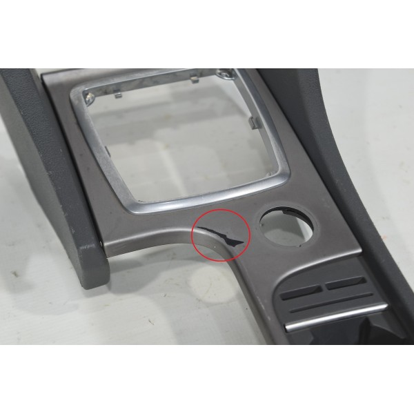 Acabamento Superior Console Central Ford Focus - Descrição