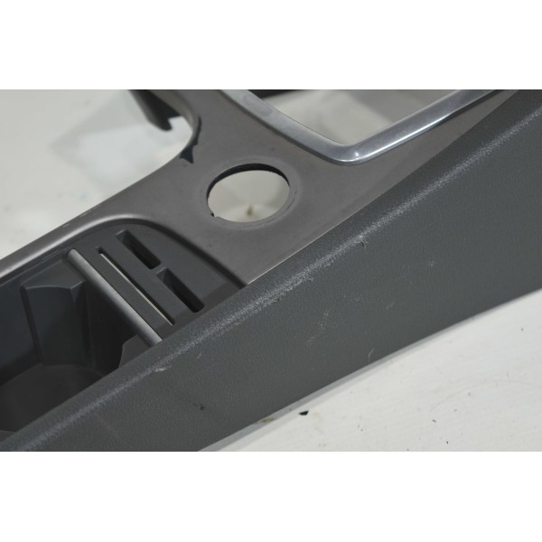 Acabamento Superior Console Central Ford Focus - Descrição