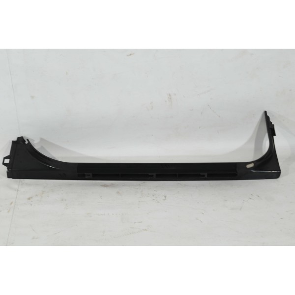 Soleira Dianteira Direita Volvo Xc90 2.9 2004 Descrição