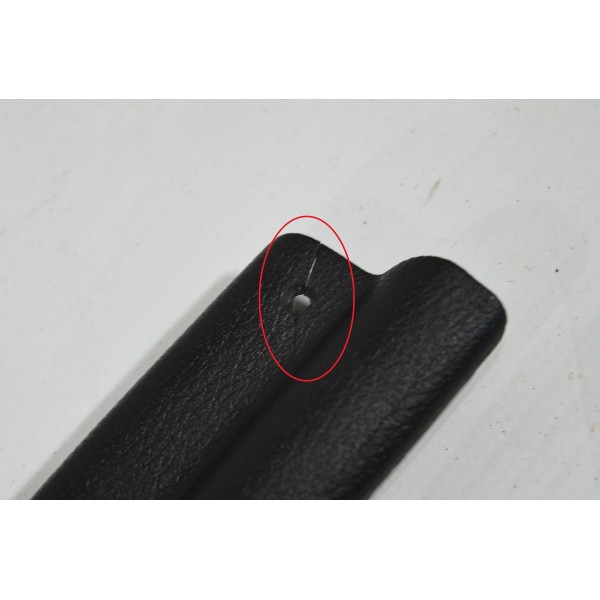 Soleira Dianteira Direita Volvo Xc90 2.9 2004 Descrição