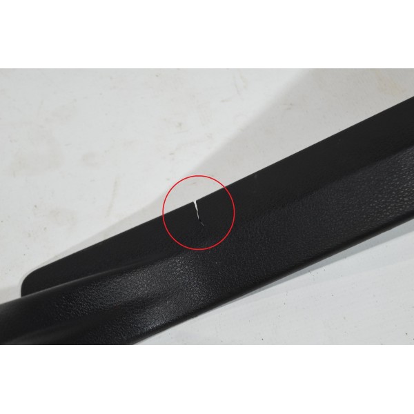 Soleira Dianteira Esquerda Volvo Xc90 2.9 2004 Descrição