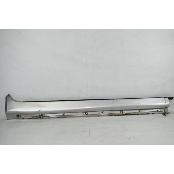 Spoiler Lateral Dianteiro Direito Volvo Xc90 2004(descrição)