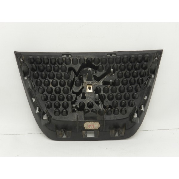 Emblema Parachoque Dianteiro Peugeot 3008 Thp 1.6 2011 Preto