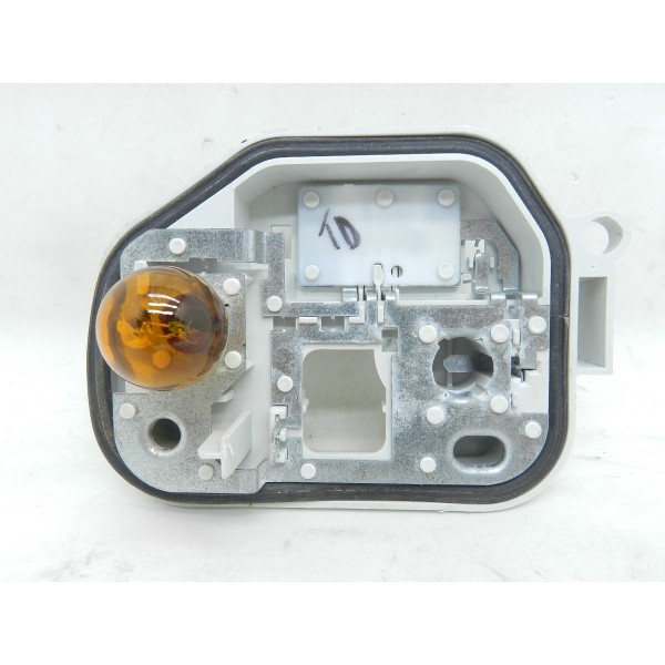 Circuito Lanterna Traseira Direita Peugeot 2008 1.6 2016 Laranja