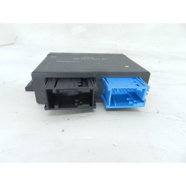 Módulo Sensor De Estacionamento Peugeot 3008 Thp 1.6 2014 Preto