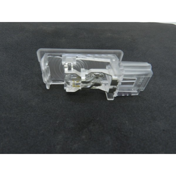 Luz De Cortesia Porta Malas Cruze 1.4 Ltz Turbo 2019