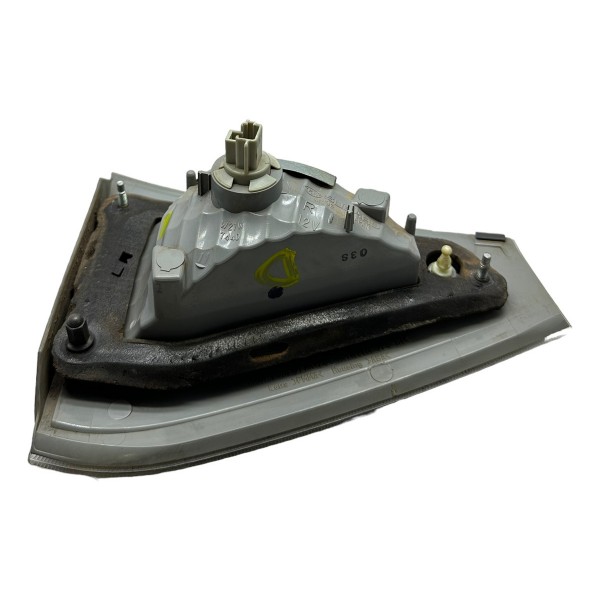 Lanterna Tampa Traseira Direita Subaru Impreza 2.0 2011 Direito/passageiro Transparente