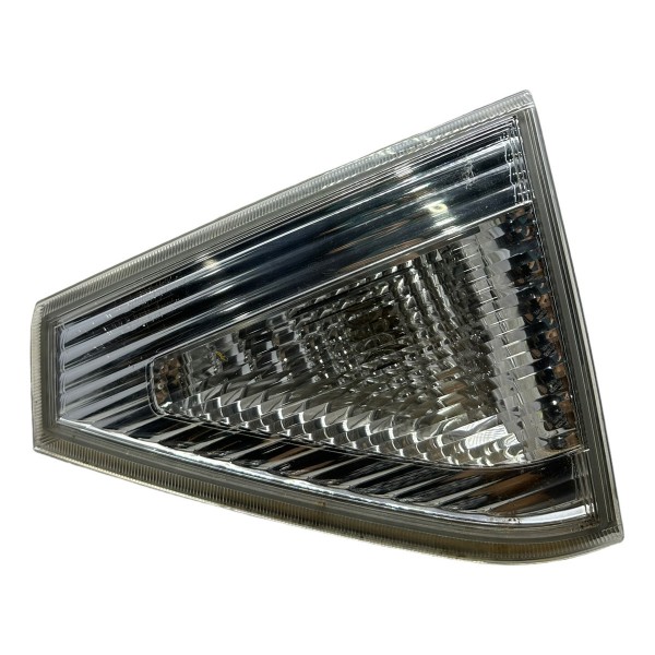 Lanterna Tampa Traseira Direita Subaru Impreza 2.0 2011 Direito/passageiro Transparente