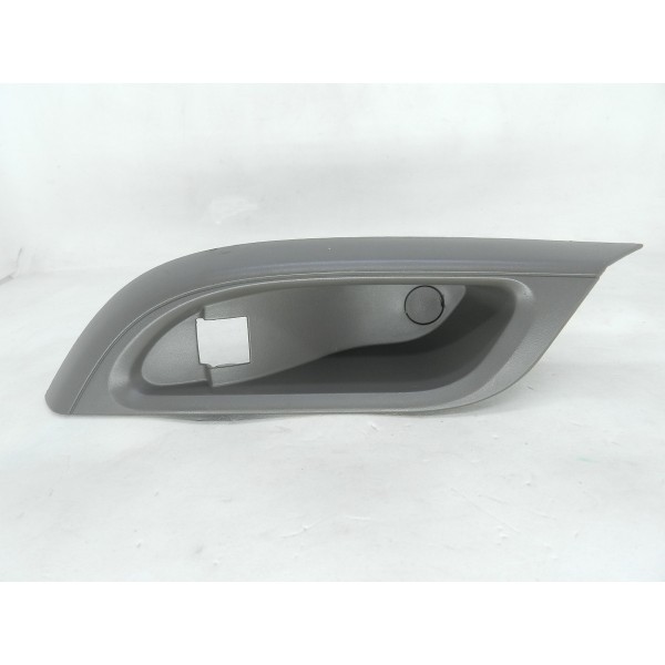 Moldura Botao Vidro Traseiro Esquerdo Cruze Hatch Ltz 1.4 17