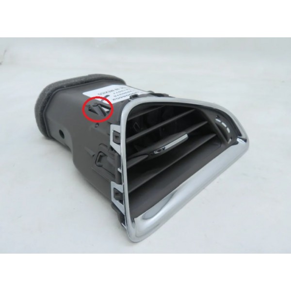 Difusor De Ar Dianteiro Direito Marrom Gm Cruze 1.4 Detalhe