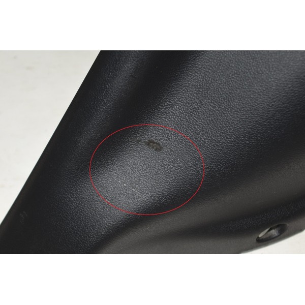 Acabamento Soleira Banco Traseiro Direito Up Tsi 1.0-descr.