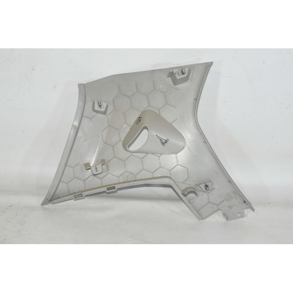 Acabamento Coluna Traseira Direita Up Tsi 1.0 Move 17