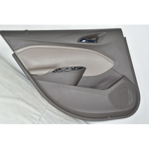 Forro Porta Traseiro Esquerdo Cruze Hatch Ltz 1.4 19 Descri Cinza
