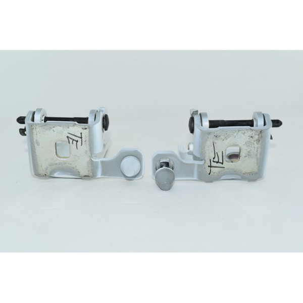 Dobradiça Porta Traseira Esquerda Peugeot 308 Thp 1.6 14