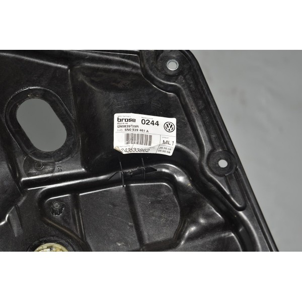 Maquina De Vidro Traseira Esquerda Vw Tiguan 2.0 Tsi 13/17