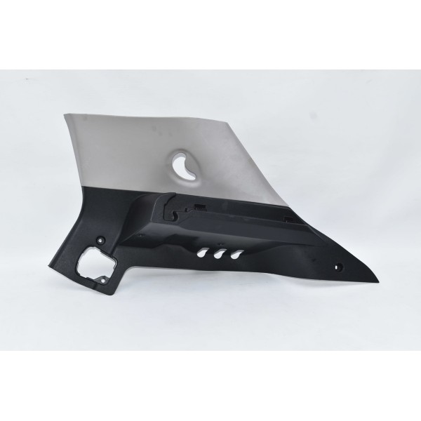 Acabamento Bagagito Traseiro Direito Bravo T-jet (detalhe)