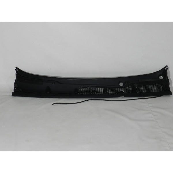 Churrasqueira Do Capo Parabrisa Tracker 2017/18 - Descrição