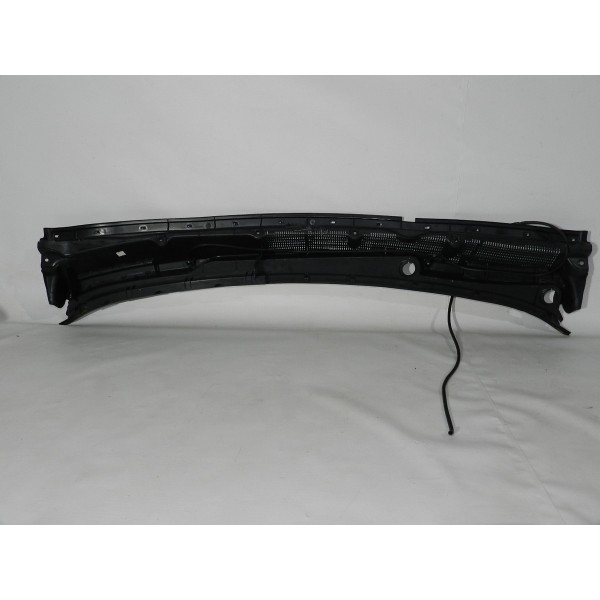 Churrasqueira Do Capo Parabrisa Tracker 2017/18 - Descrição