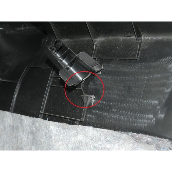 Acabamento Porta Malas Tampa Interna Tracker 17/18 Descrição