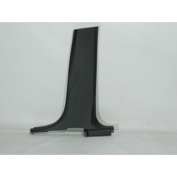 Acabamento Da Coluna Central Direito Tracker 17 Descrição