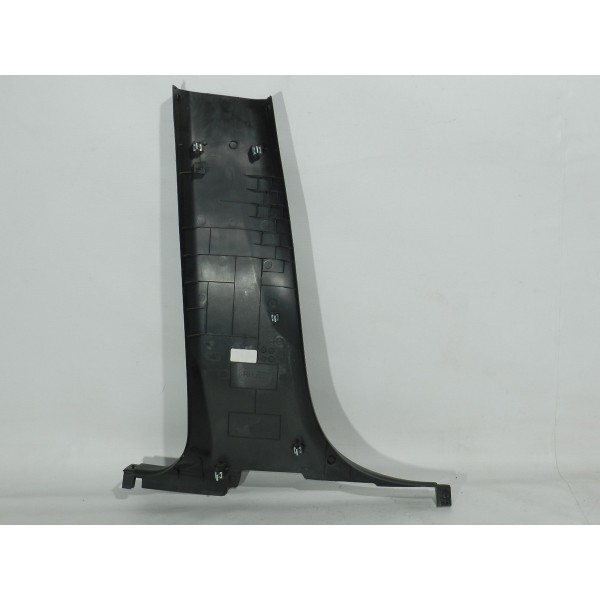 Acabamento Da Coluna Central Direito Tracker 17 Descrição