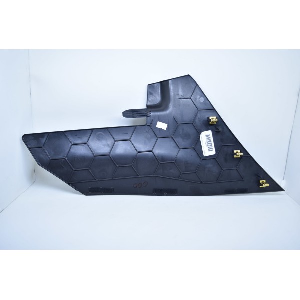 Acabamento Lateral Console Central Passageiro Tracker 17/18