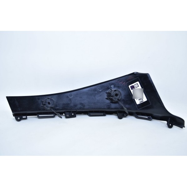 Acabamento Lateral Lanterna Traseira Esquerda Tracker 17/18