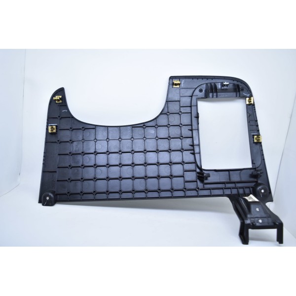 Acabamento Inferior Painel Dianteiro Esquerdo Tracker 17/18
