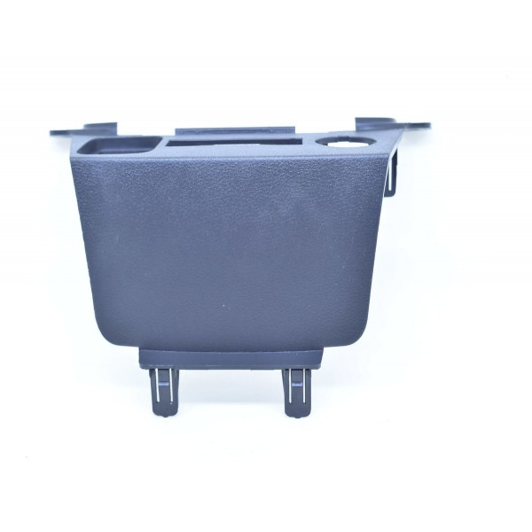 Acabamento Saida Usb Gm Tracker 1.4 Turbo 17/18