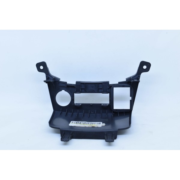 Acabamento Saida Usb Gm Tracker 1.4 Turbo 17/18