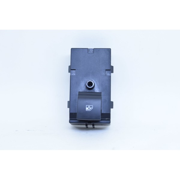 Botao Comando Vidro Elétrico Traseiro Direito Tracker 2017