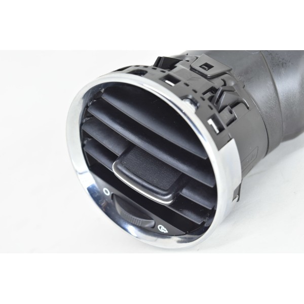 Difusor De Ar Dianteiro Direito Peugeot 3008 Thp 1.6 14