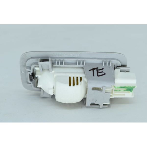 Luz De Cortesia Traseira Esquerda Peugeot 3008 1.6 14