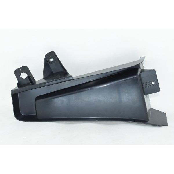 Acabamento Entrada Ar Dianteira Direita Audi Q3 2.0 2014