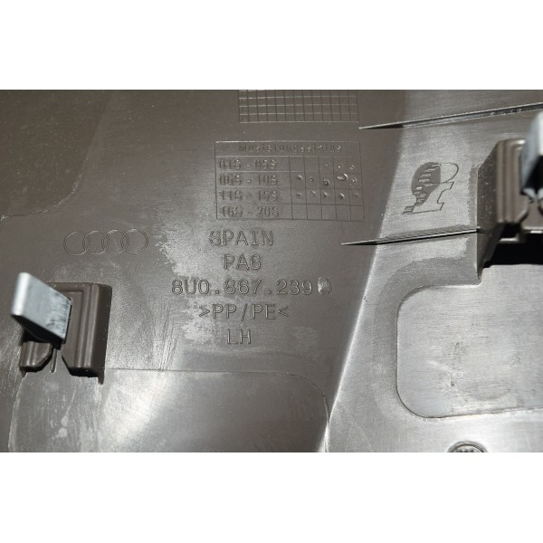 Acabamento Coluna Central Lado Esquerdo Audi Q3 2.0 Tfsi 14