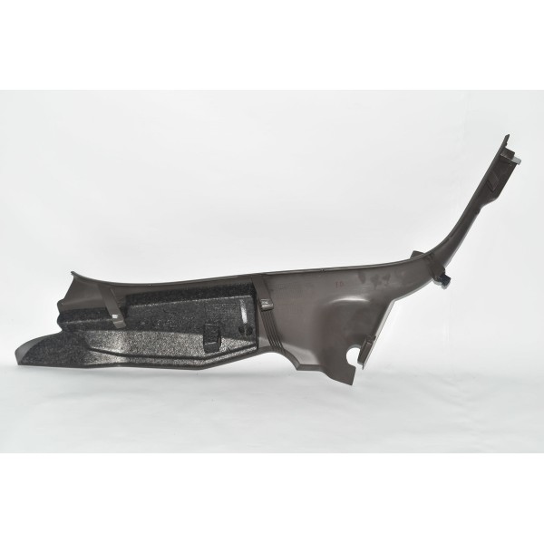 Acabamento Coluna Banco Traseiro Direito Audi Q3 2.0 Tfsi 14