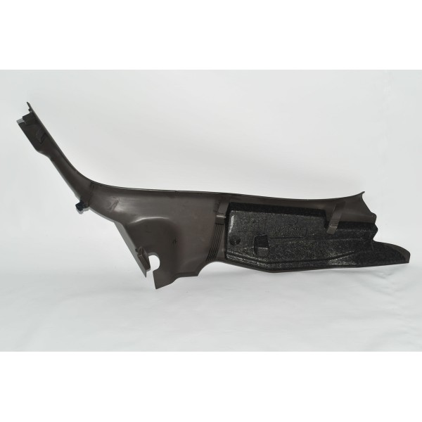 Acabamento Coluna Banco Traseiro Esquerdo Audi Q3 2.0 Tfsi