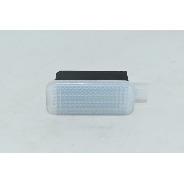 Luz Cortesia Painel Dianteira Esquerda Audi Q3 2.0 Tfsi 14