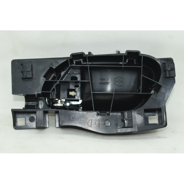 Maçaneta Interna Porta Dianteira Direita Peugeot 2008 1.6 17 Preto Dianteira