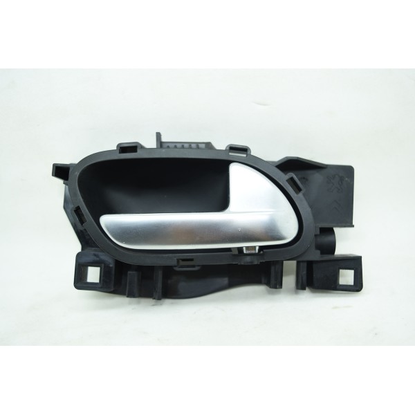 Maçaneta Interna Porta Traseira Direita Peugeot 2008 1.6 17 Preto Traseira