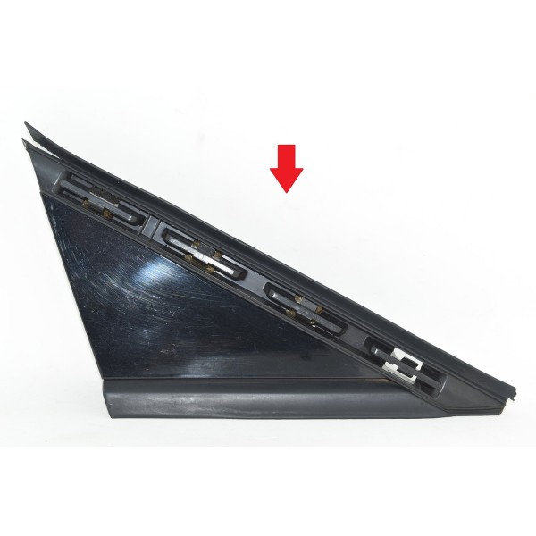 Moldura Superior Retrovisor L/ Direito Peugeot (descriçao) Preto