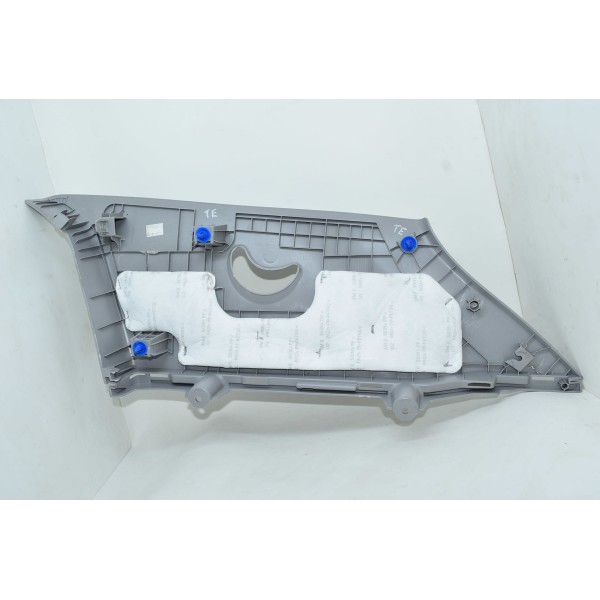 Acabamento Lateral Traseiro Esquerdo Creta 2.0 2017 -detalhe