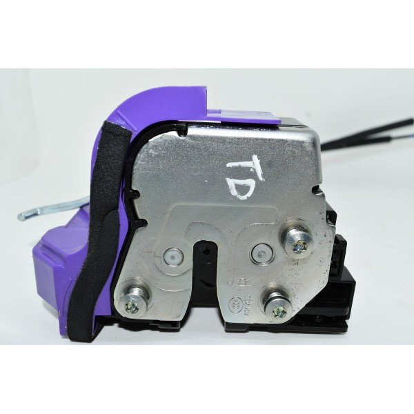 Trava Eletrica Porta Traseira Direita Hyundai Creta 2.0 17