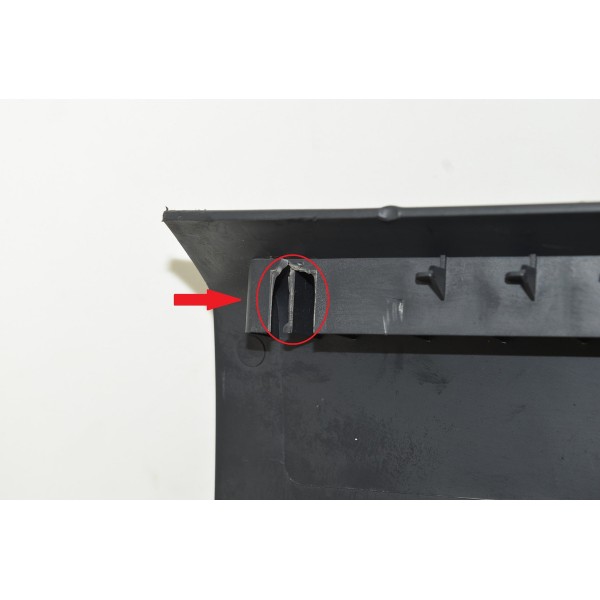 Acabamento Tampa Console Traseiro Peugeot 3008 Thp 12/15 *