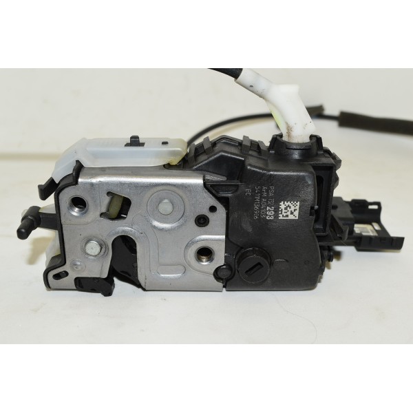 Trava Elétrica Dianteira Direita Peugeot 3008 1.6 Thp 12/17