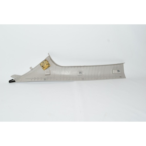 Moldura Acabamento Coluna Dianteira Direita Onix 2013/2017