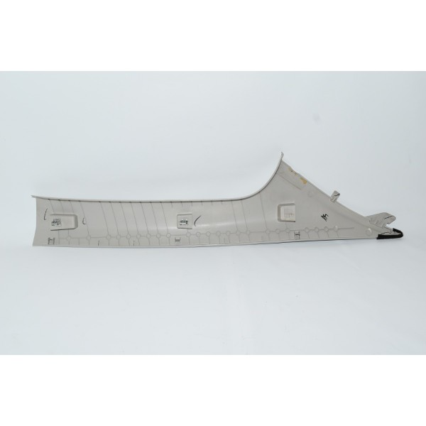 Moldura Acabamento Coluna Dianteira Esquerda Onix 2013/2017