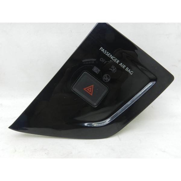 Botão Pisca Alerta Black Piano Virtus Tsi 1.0 2019 Descrição Preto