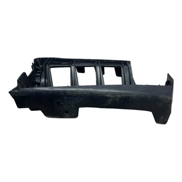 Guia Inferior Parachoque Traseiro Esquerda Azera 3.0 2013