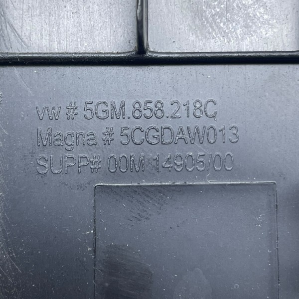 Acabamento Lateral Painel Direito Vw Golf Gti 2.0 Tsi 2015